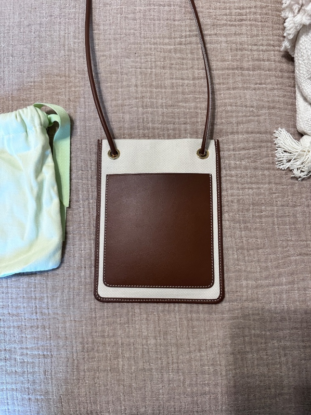 Burberry Canvas Crossbody Pouch – New, With Dust Bag - Picture 3 of 8